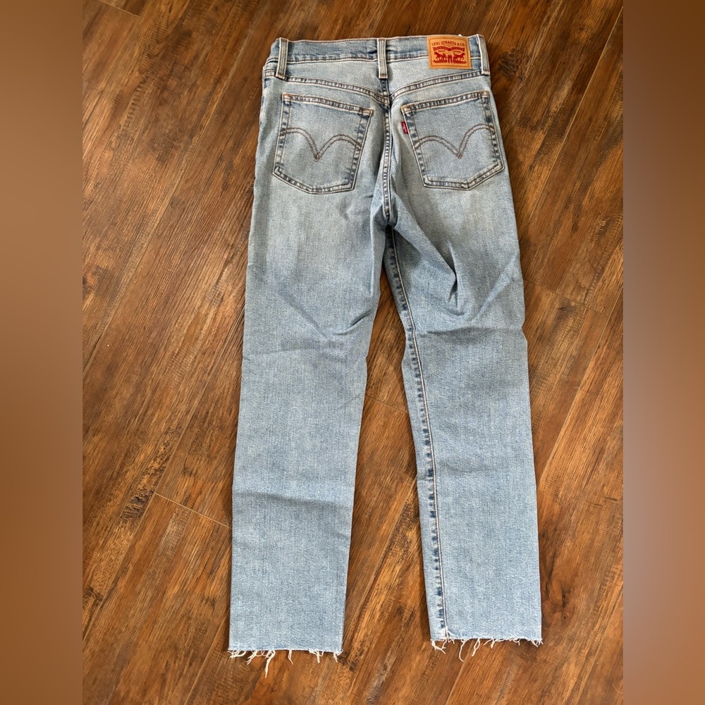 Levi's Wedgie Straight-Leg Jeans